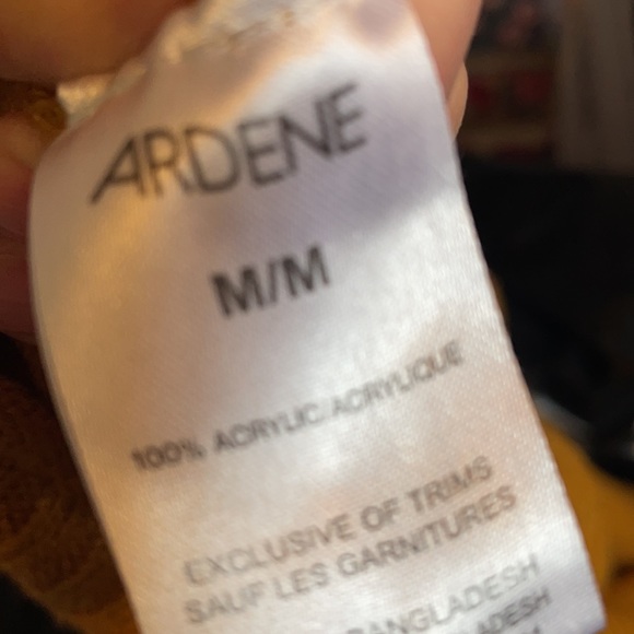 GORGEOUS COZY SWEATER 🍂🍁 - Picture 6 of 6